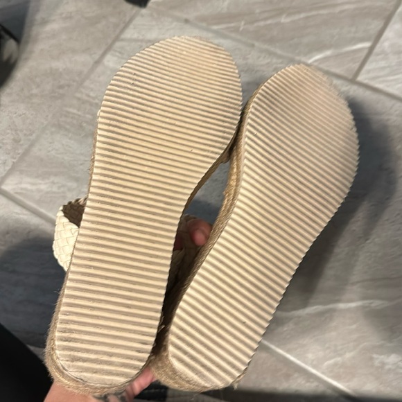 SHEIN wedge summer sandals size 8 - Picture 3 of 3